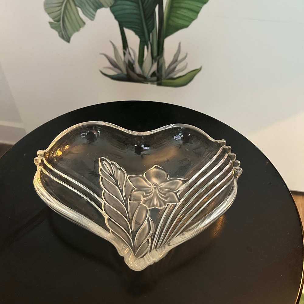 Artistic Glass Heart Bowl with Floral Design